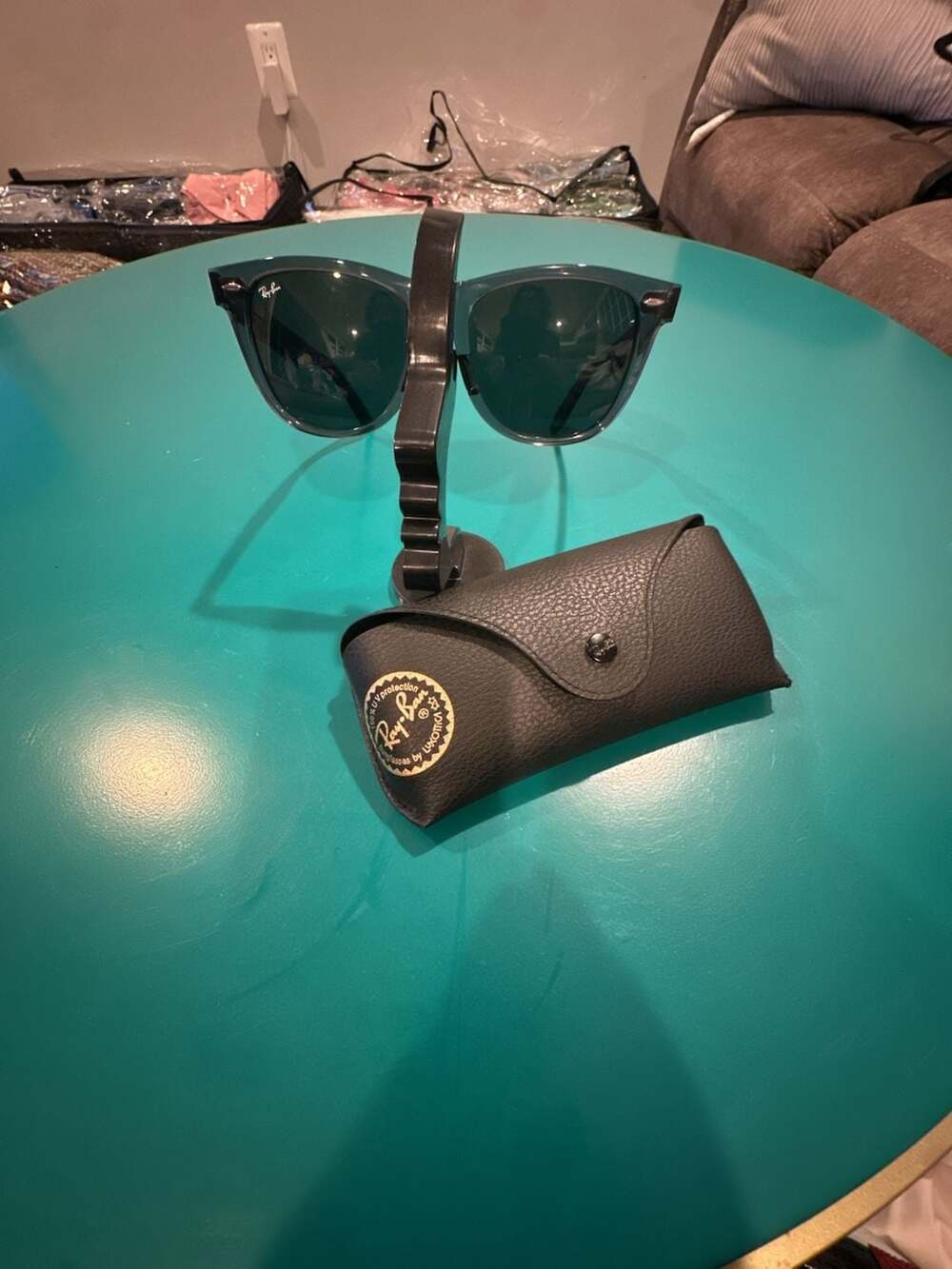 Unisex Ray-Ban New Wayfarer Sunglasses with Case